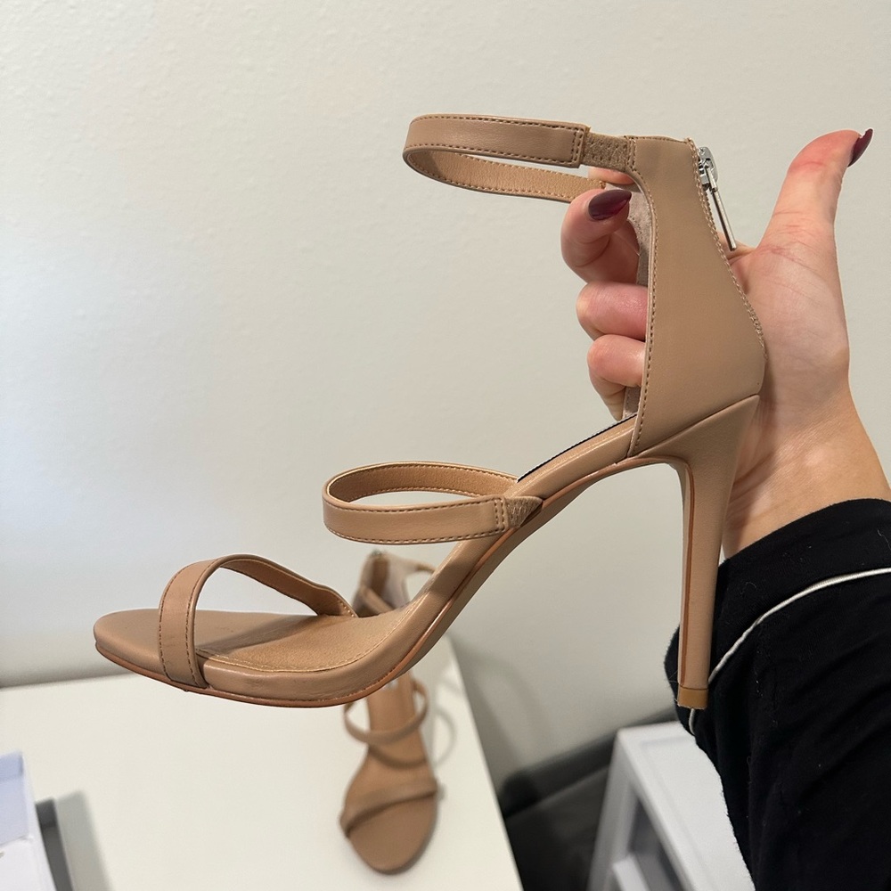 Steve Madden tan Zalena heel - size 8
